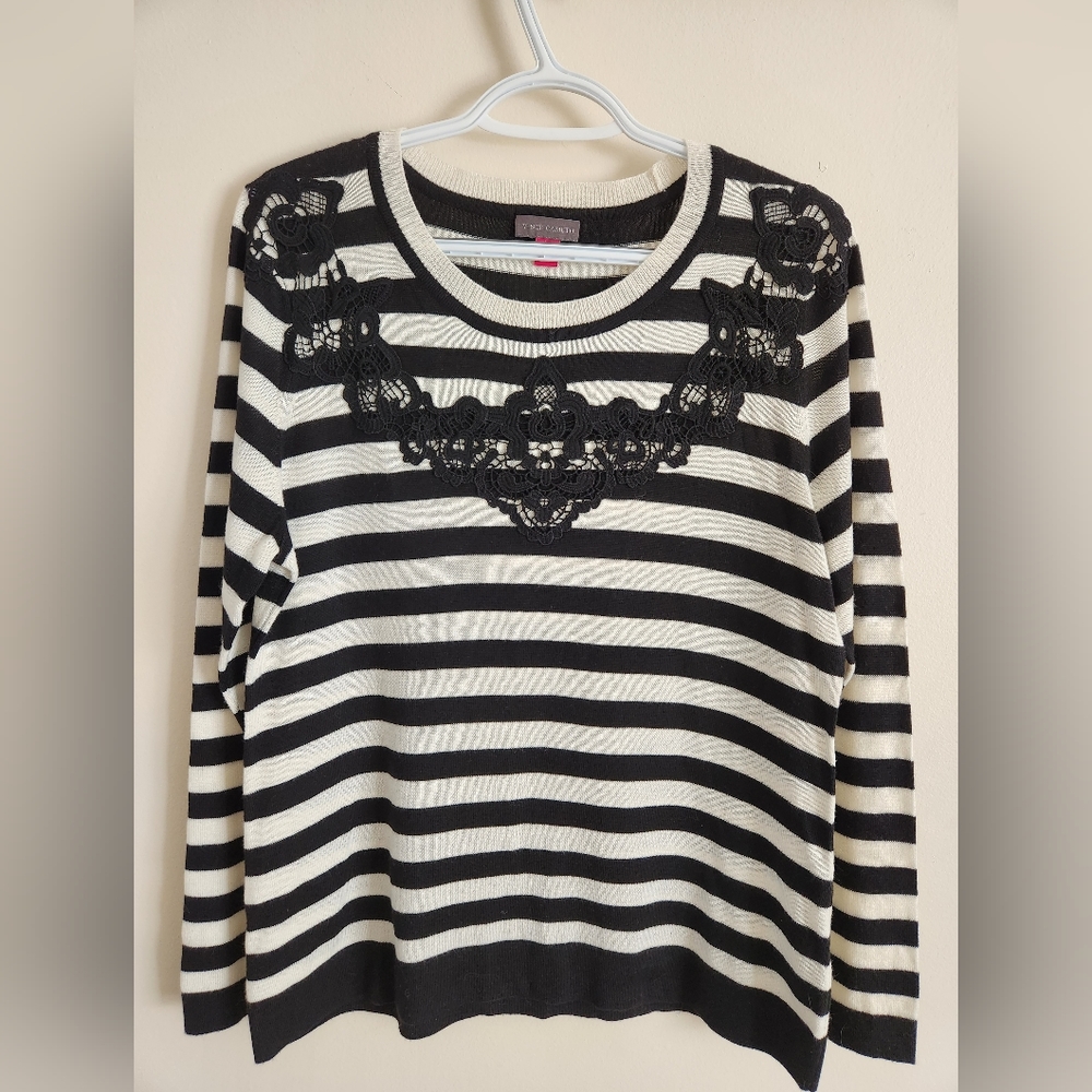 Vince Camuto sweater/top